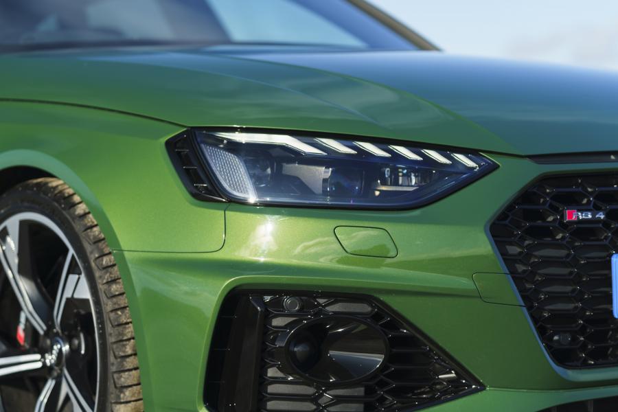 Детали экстерьера Audi RS4 Avant (B9) 2020 года  (UK) (фото 3 из 99)